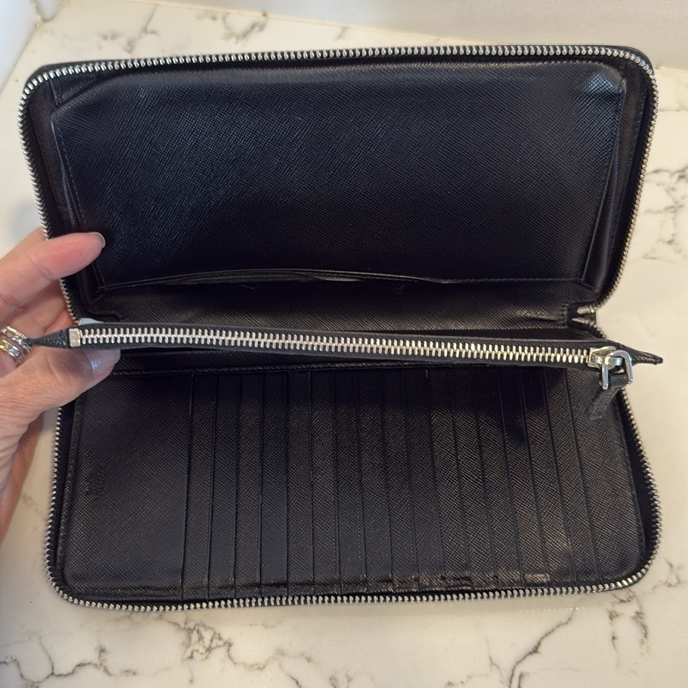Prada Black Saffiano Leather Long Wallet - Picture 5 of 10